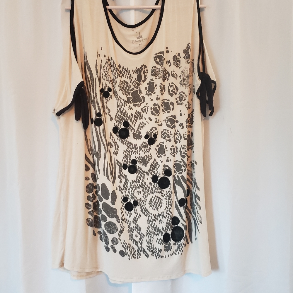 Disney top